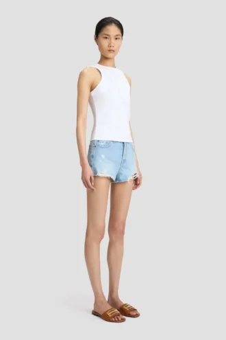Distressed shorts in light blue wash