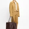 Victoria travel tote bag in burgundy leather